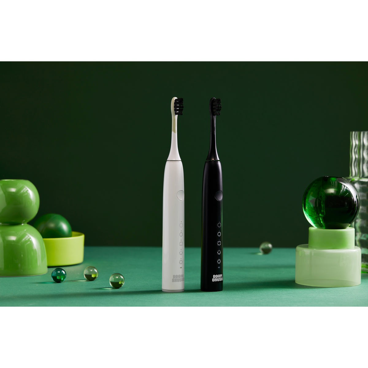 Boombrush Sonische Tandenborstel Duo Kit (Wit+Zwart) – 90 Dagen Batterij-Boombrush-Sordent