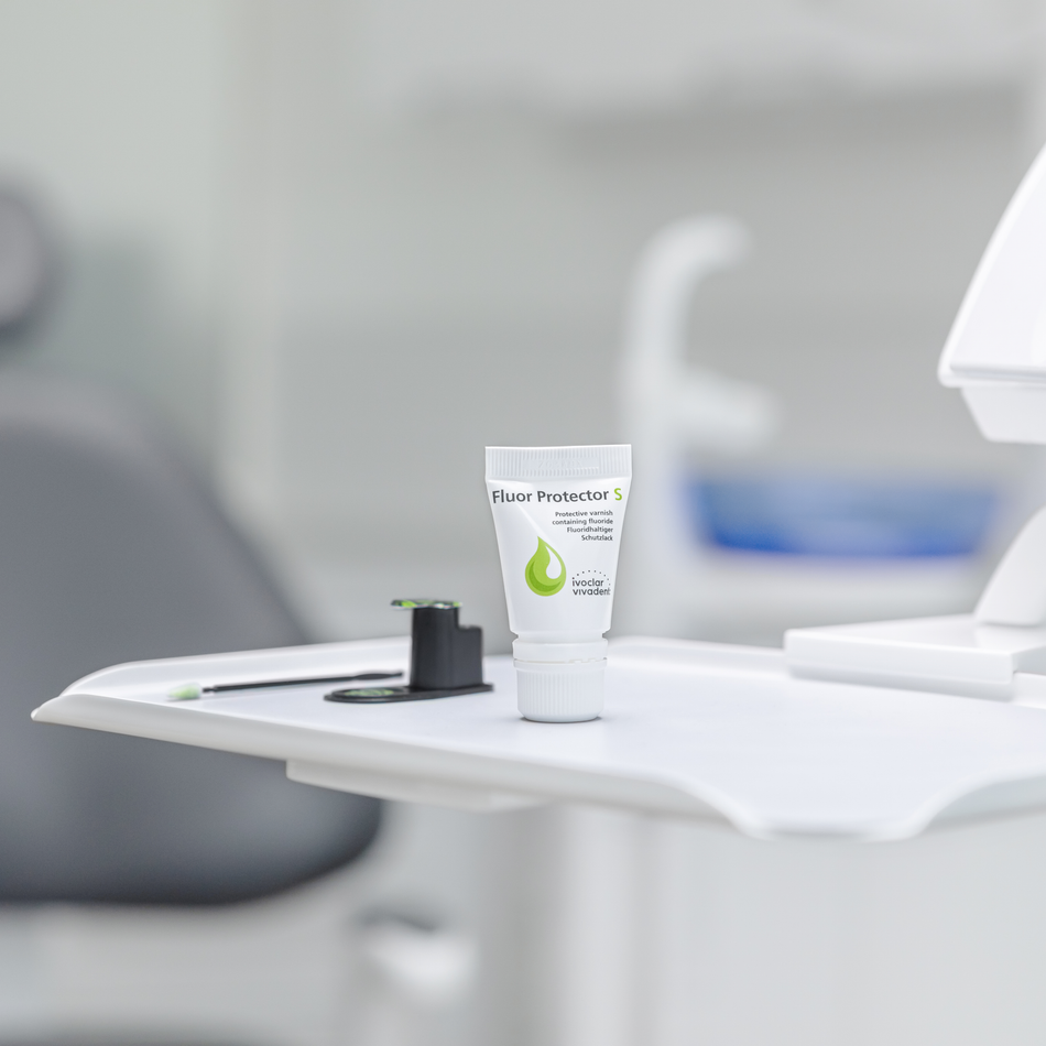 Ivoclar Vivadent Fluor Protector S Refill (7 g)-Ivoclar-Sordent